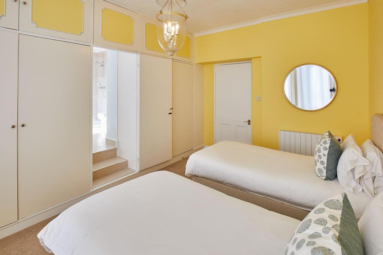 Host & Stay - 4 Metropole Towers Whitby Dış mekan fotoğraf