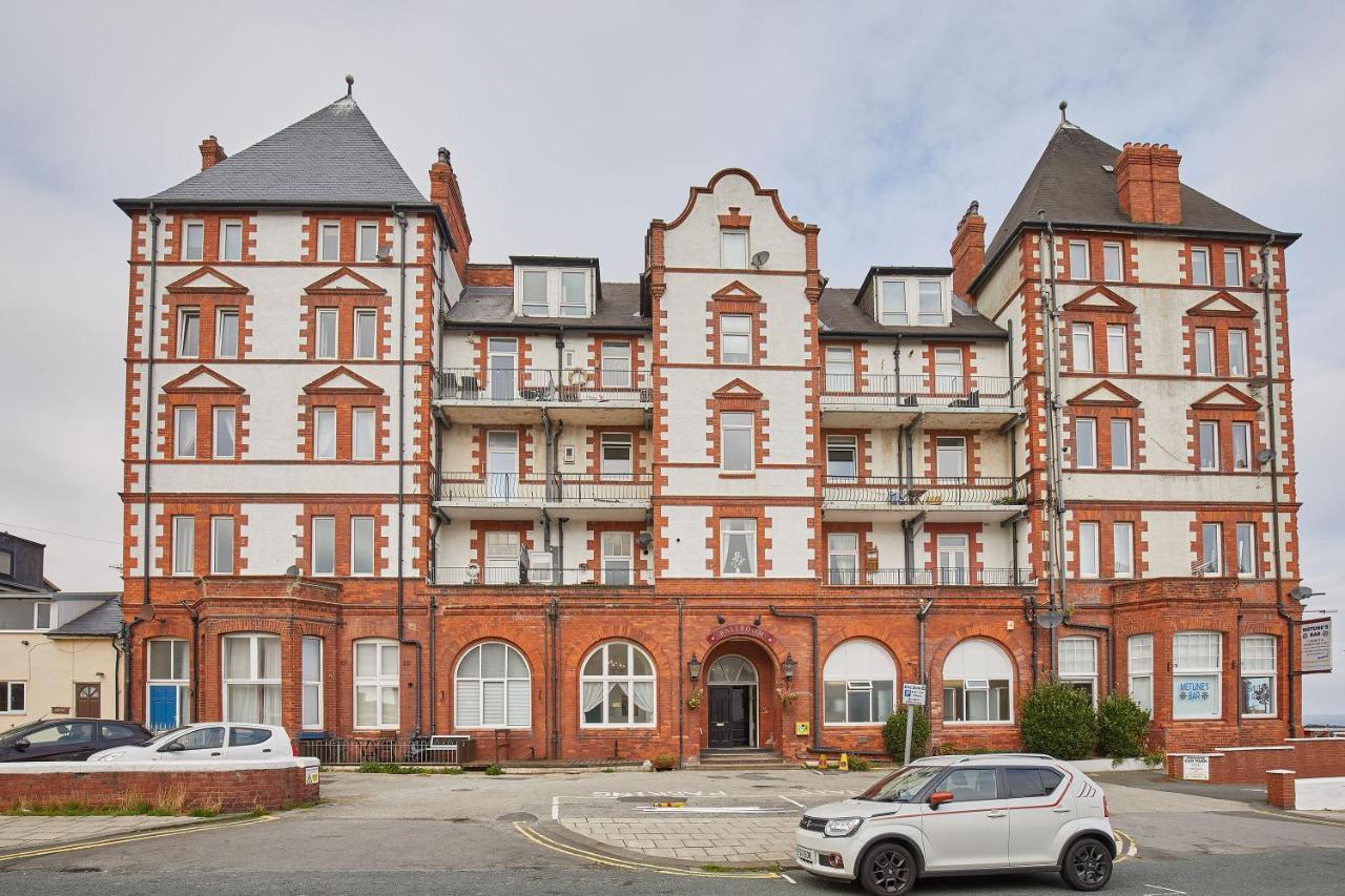 Host & Stay - 4 Metropole Towers Whitby Dış mekan fotoğraf