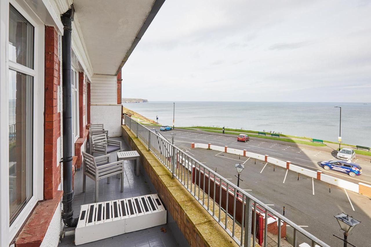 Host & Stay - 4 Metropole Towers Whitby Dış mekan fotoğraf